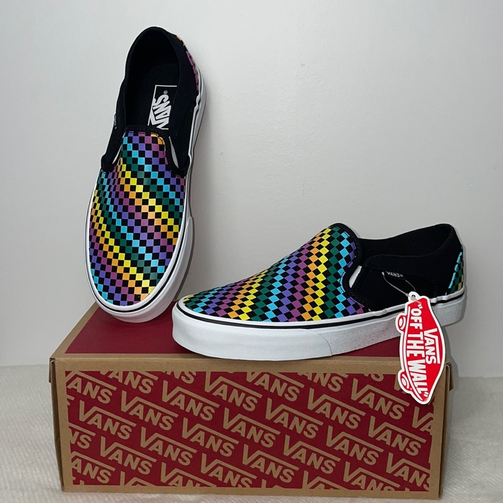 Vans Asher Slip On Comfort Sneaker, Women's Size 8 Rainbow Multi